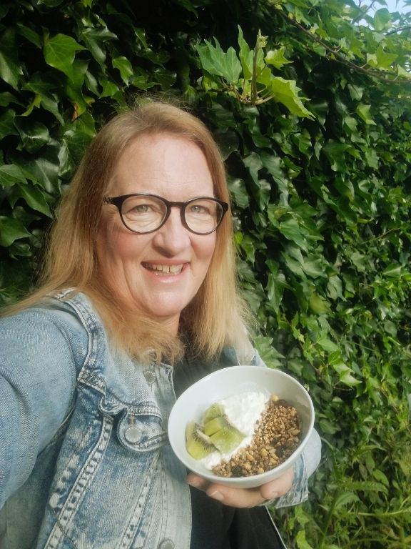 Meet the founder of low sugar breakfast cereal company Te Atatu Toasted  Clare Robinson