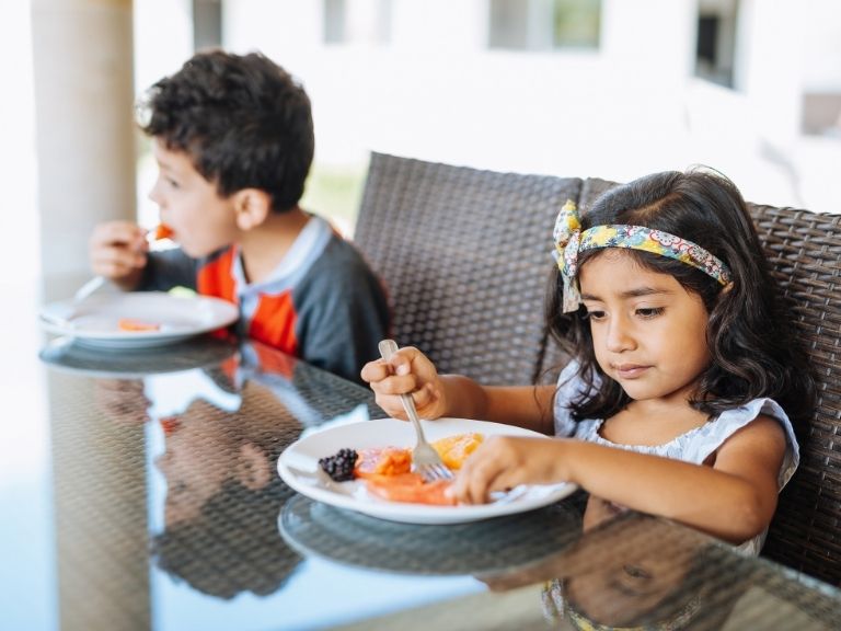 Choose low sugar breakfast options for kids, here's some ideas to keep breakfast 